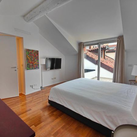 Crocetta - Design Apartment With Terrace ミラノ エクステリア 写真